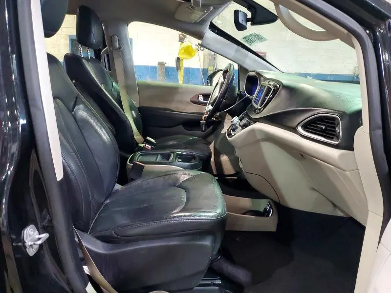 2019 CHRYSLER PACIFICA TOURING L  