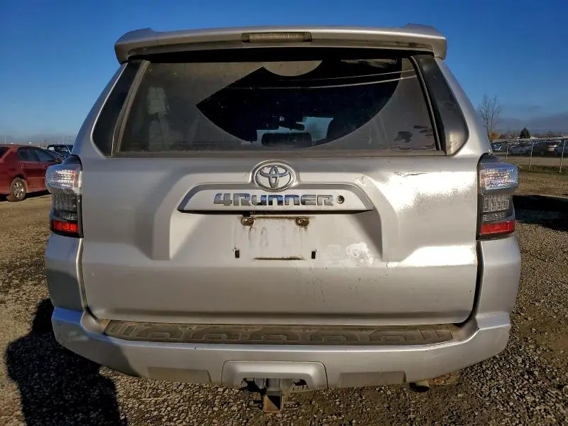 2015 TOYOTA 4RUNNER SR5  