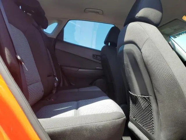 2020 HYUNDAI KONA SE  