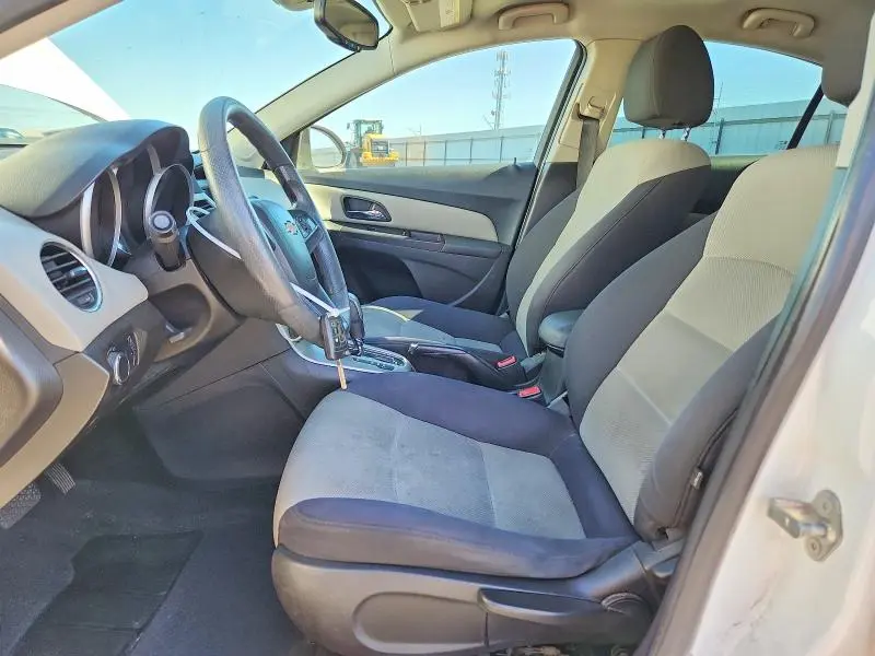 2015 CHEVROLET CRUZE LS  