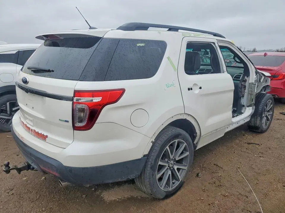 2015 FORD EXPLORER XLT  