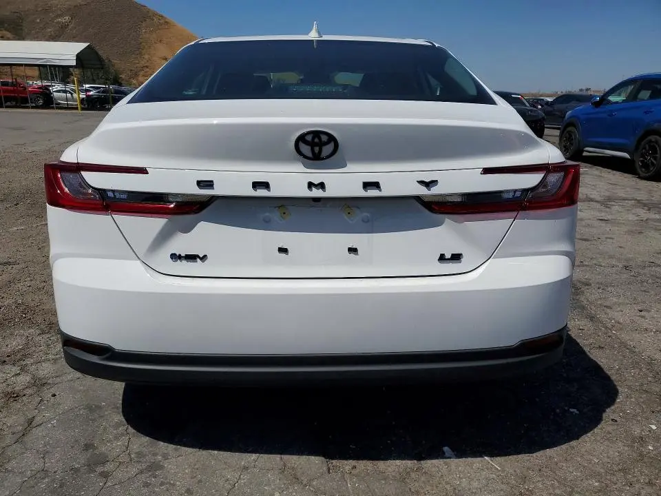 2026 TOYOTA CAMRY LE  