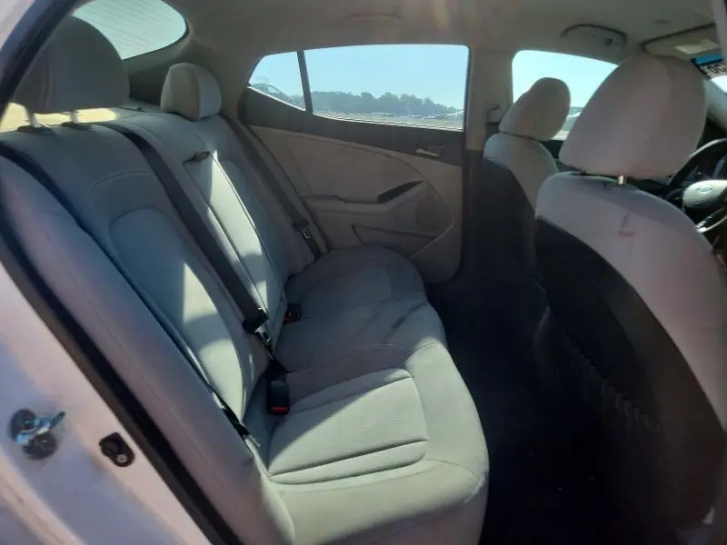 2011 KIA OPTIMA LX  