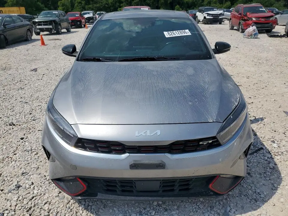 2023 KIA FORTE GT  