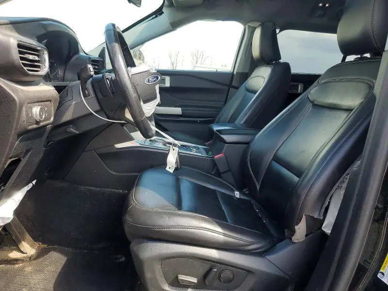 2021 FORD EXPLORER XLT  