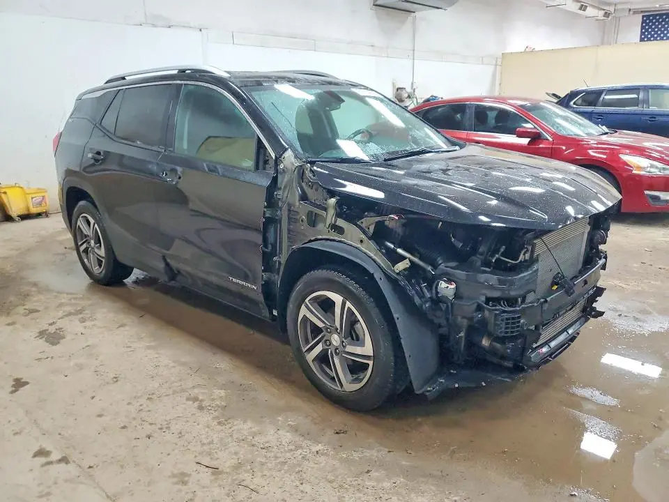 2019 GMC TERRAIN SLT  