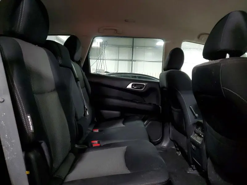 2019 NISSAN PATHFINDER S  