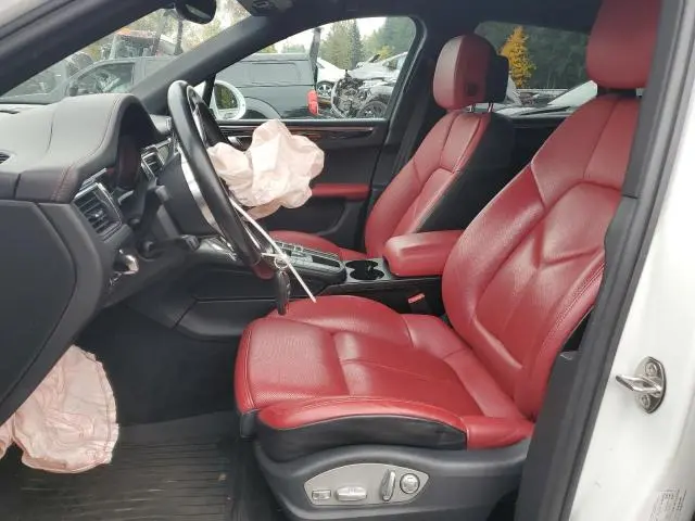 2015 PORSCHE MACAN S  