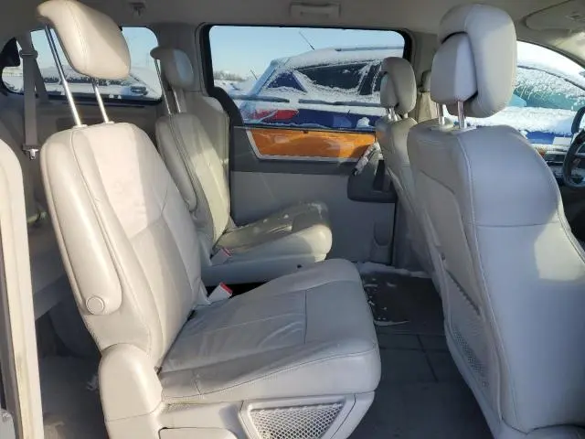 2010 CHRYSLER TOWN & COUNTRY LIMITED  