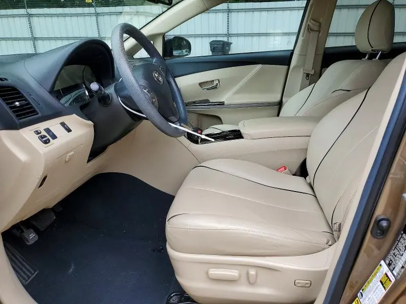 2012 TOYOTA VENZA LE  