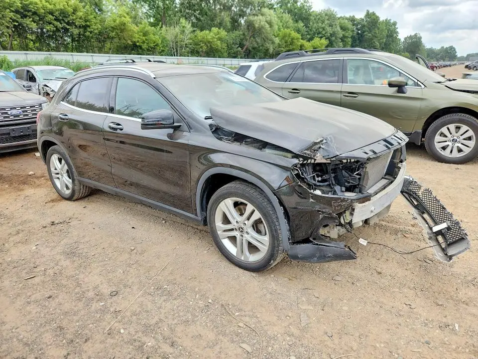 2020 MERCEDES-BENZ GLA 250 4MATIC  