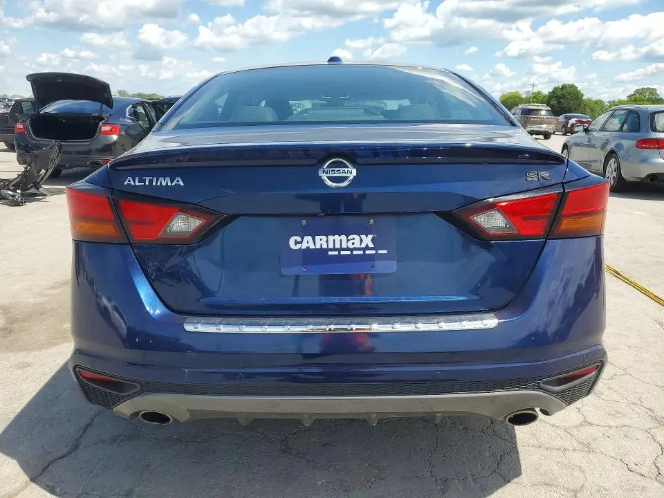 2021 NISSAN ALTIMA SV  