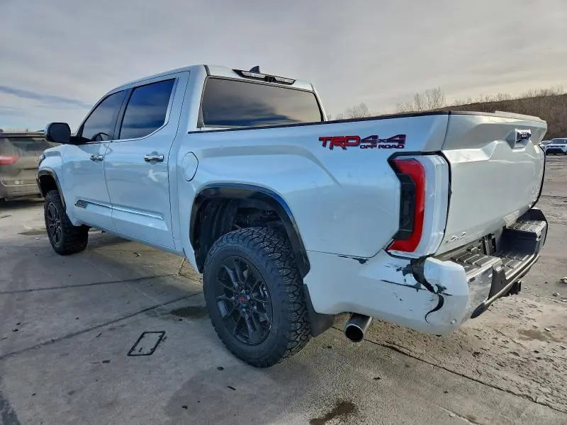 2025 TOYOTA TUNDRA CREWMAX PLATINUM  