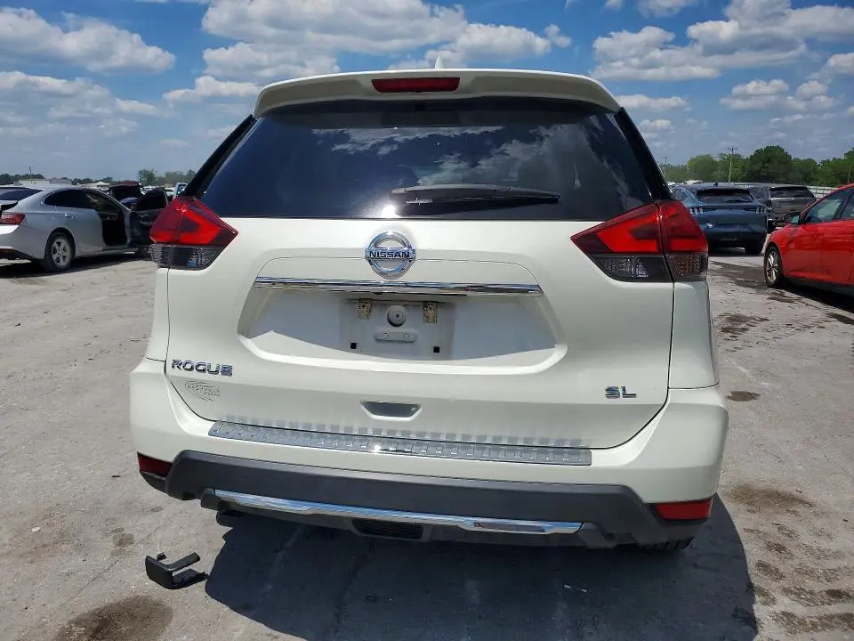 2017 NISSAN ROGUE SL  