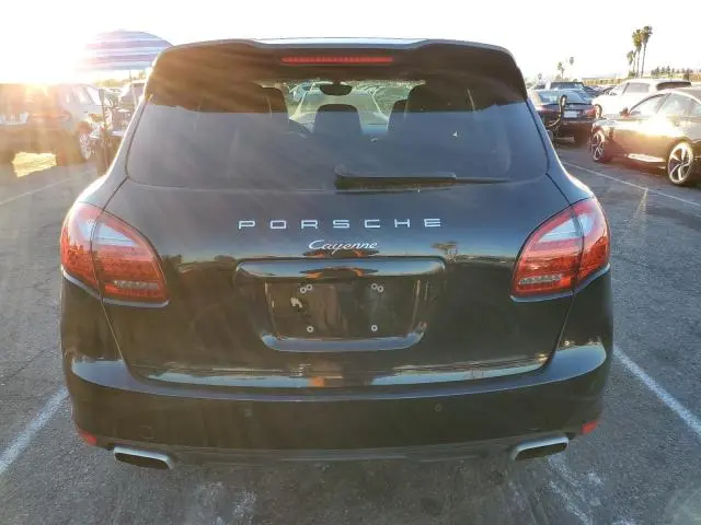 2013 PORSCHE CAYENNE   