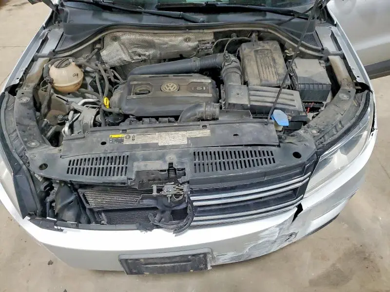 2014 VOLKSWAGEN TIGUAN S  