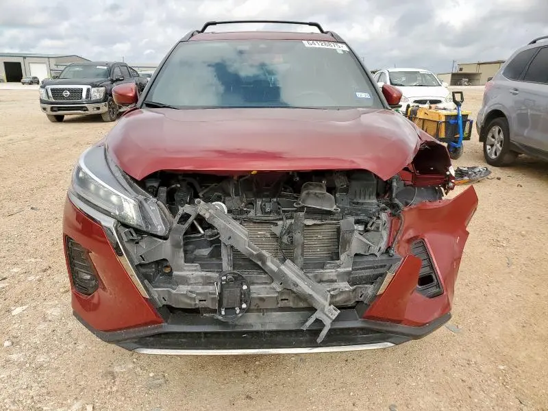 2021 NISSAN KICKS SR  