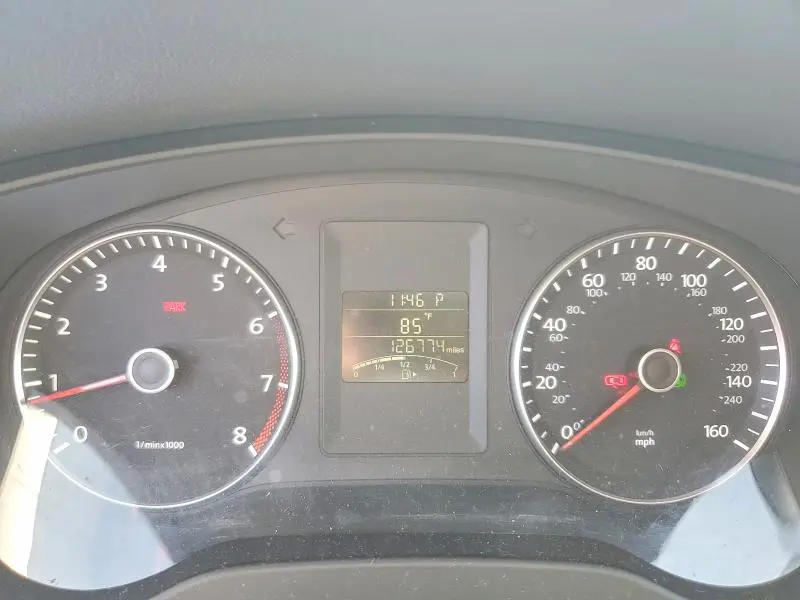 2013 VOLKSWAGEN JETTA SE  