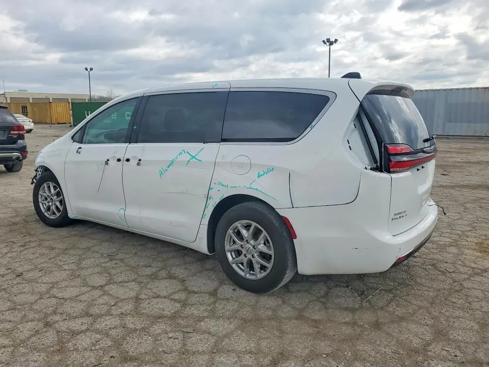 2023 CHRYSLER PACIFICA TOURING L  