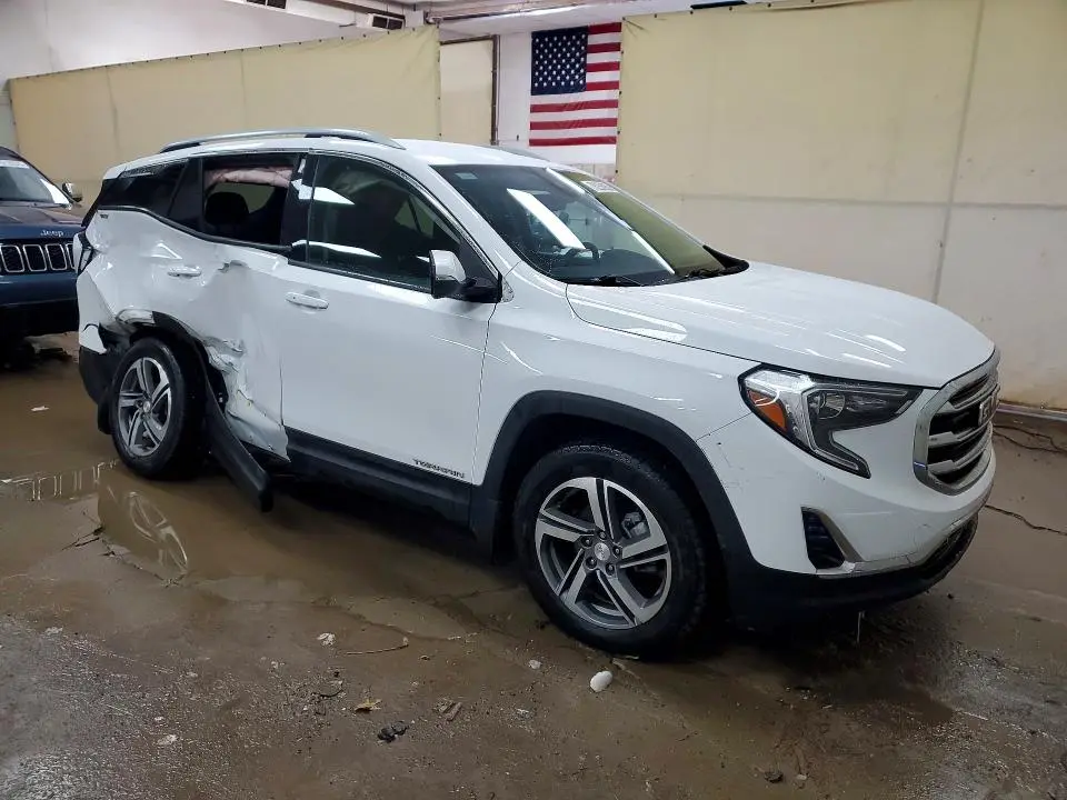 2021 GMC TERRAIN SLT  