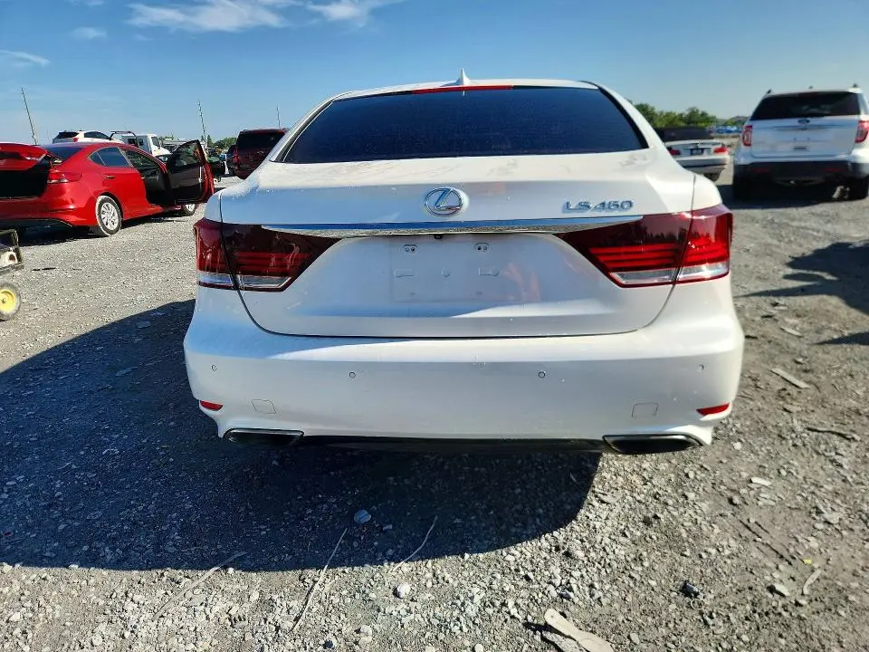 2016 LEXUS LS 460  