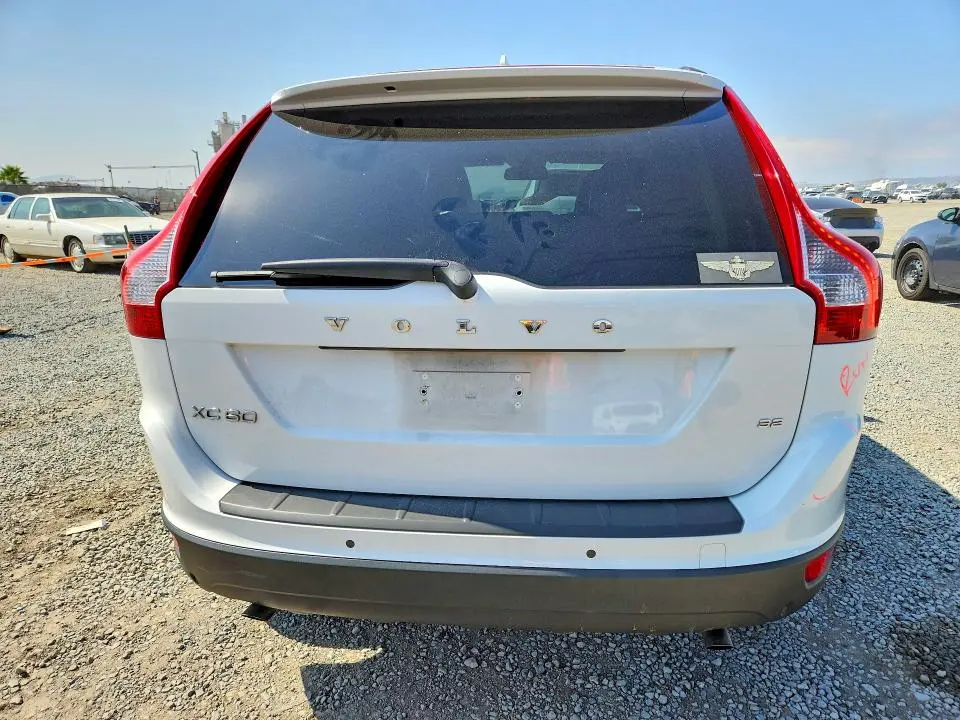 2010 VOLVO XC60 3.2  