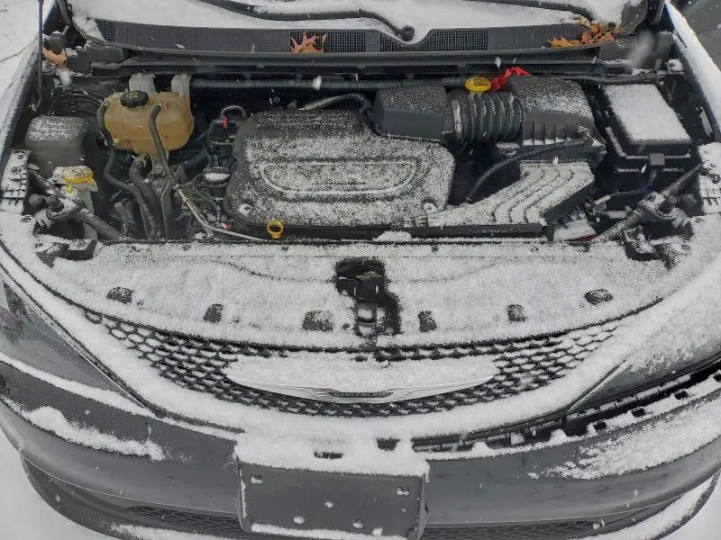 2022 CHRYSLER VOYAGER LX  