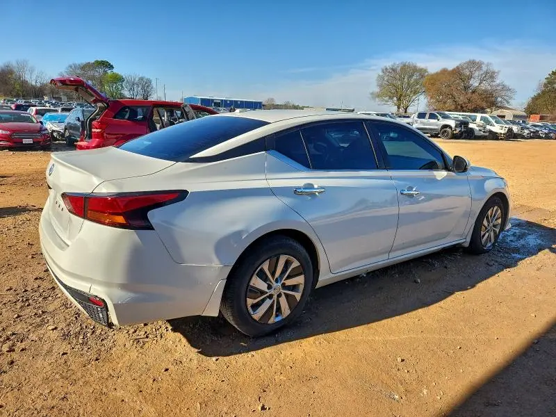 2019 NISSAN ALTIMA S  