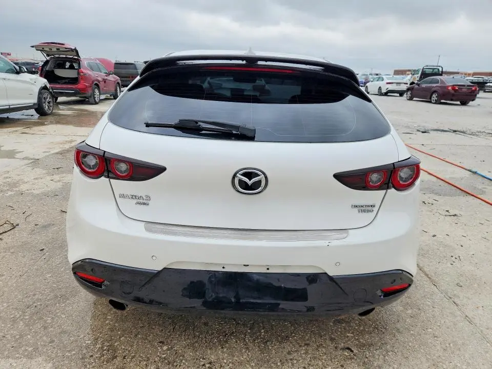 2024 MAZDA 3 PREMIUM PLUS  