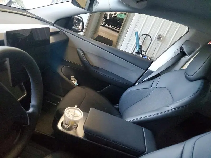 2026 TESLA MODEL Y   