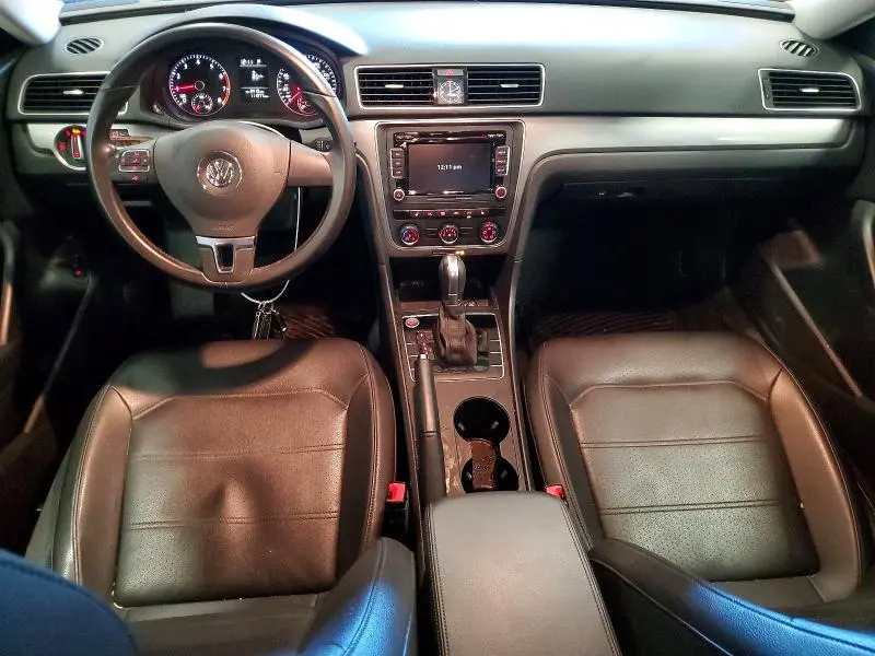 2015 VOLKSWAGEN PASSAT S  