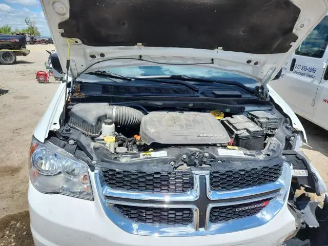 2016 DODGE GRAND CARAVAN SE  