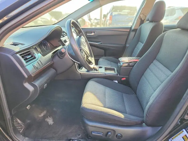 2016 TOYOTA CAMRY LE  