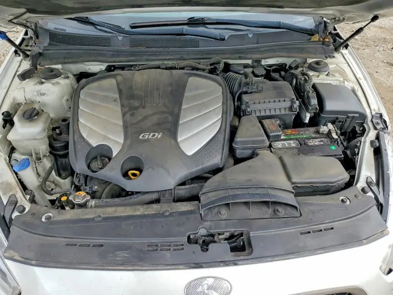 2015 KIA CADENZA PREMIUM  