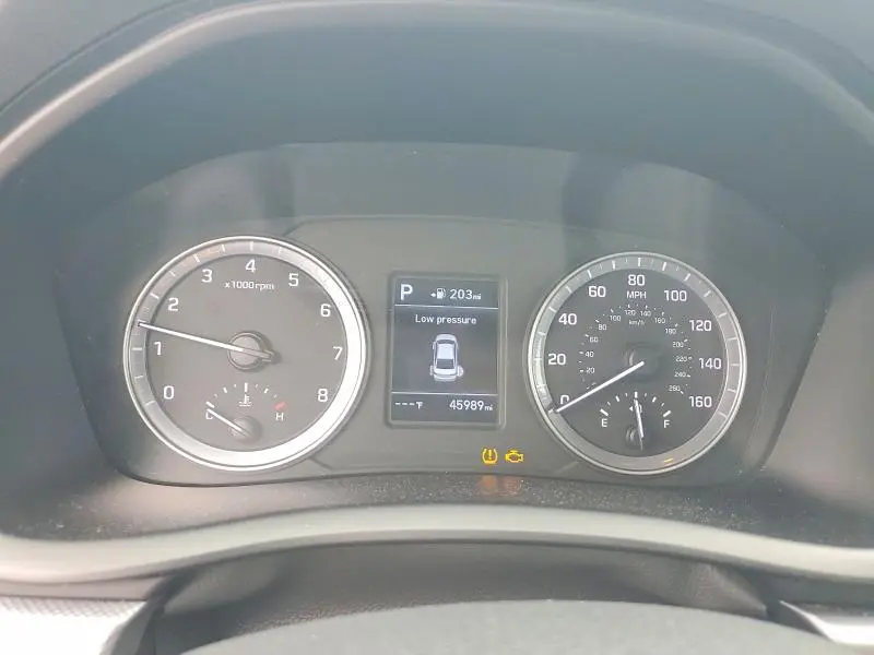 2018 HYUNDAI SONATA SE  