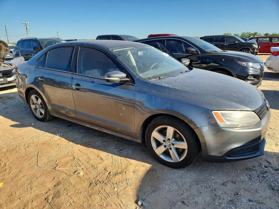 2012 VOLKSWAGEN JETTA TDI  