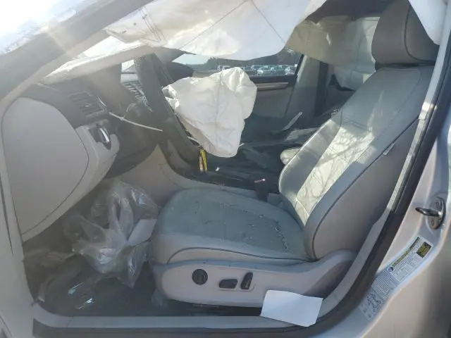 2017 VOLKSWAGEN PASSAT SE  