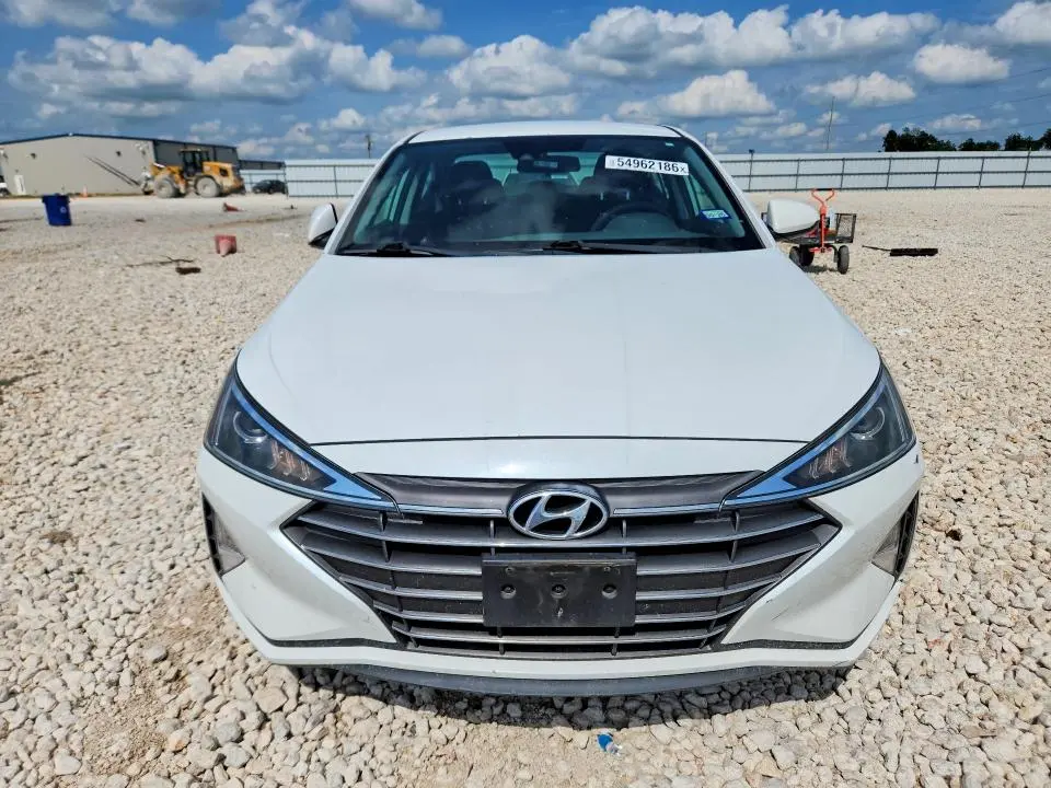 2020 HYUNDAI ELANTRA SEL  