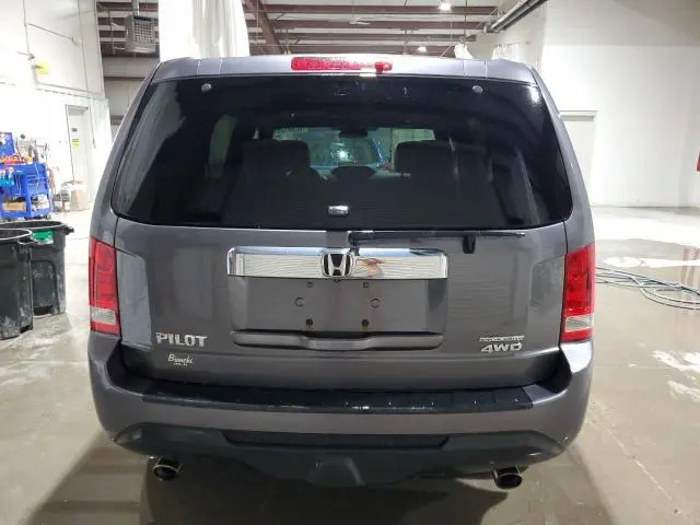 2015 HONDA PILOT SE  
