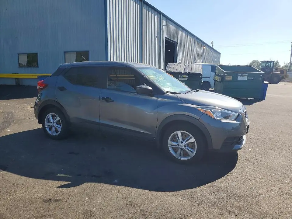 2020 NISSAN KICKS S  