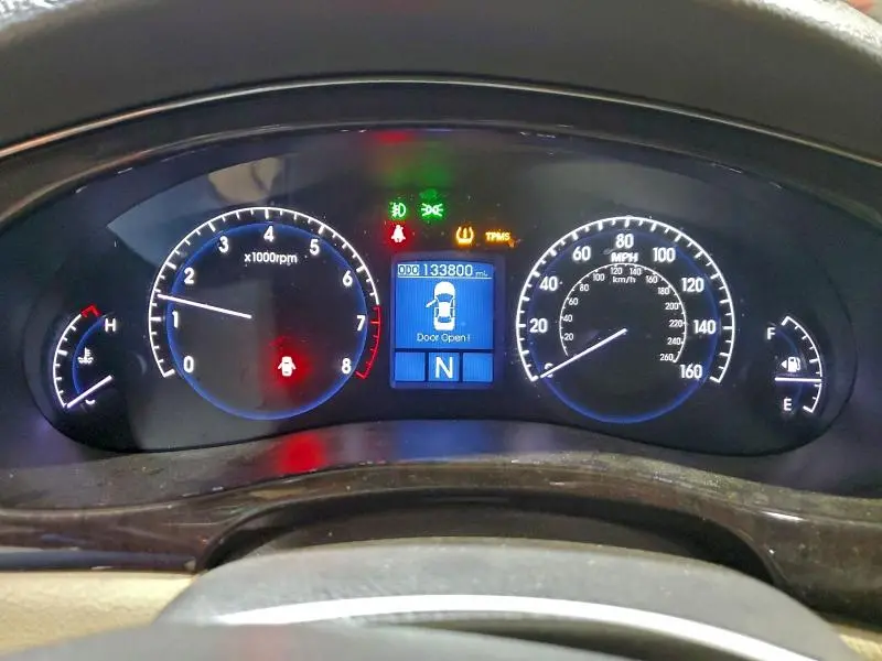 2010 HYUNDAI GENESIS 3.8L  