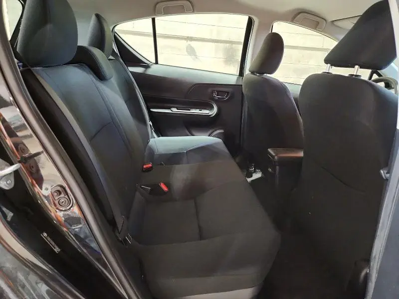 2016 TOYOTA PRIUS C TWO  