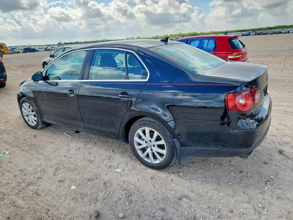 2010 VOLKSWAGEN JETTA SE  
