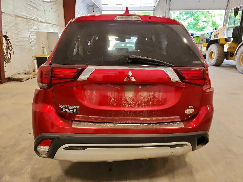 2020 MITSUBISHI OUTLANDER SE  