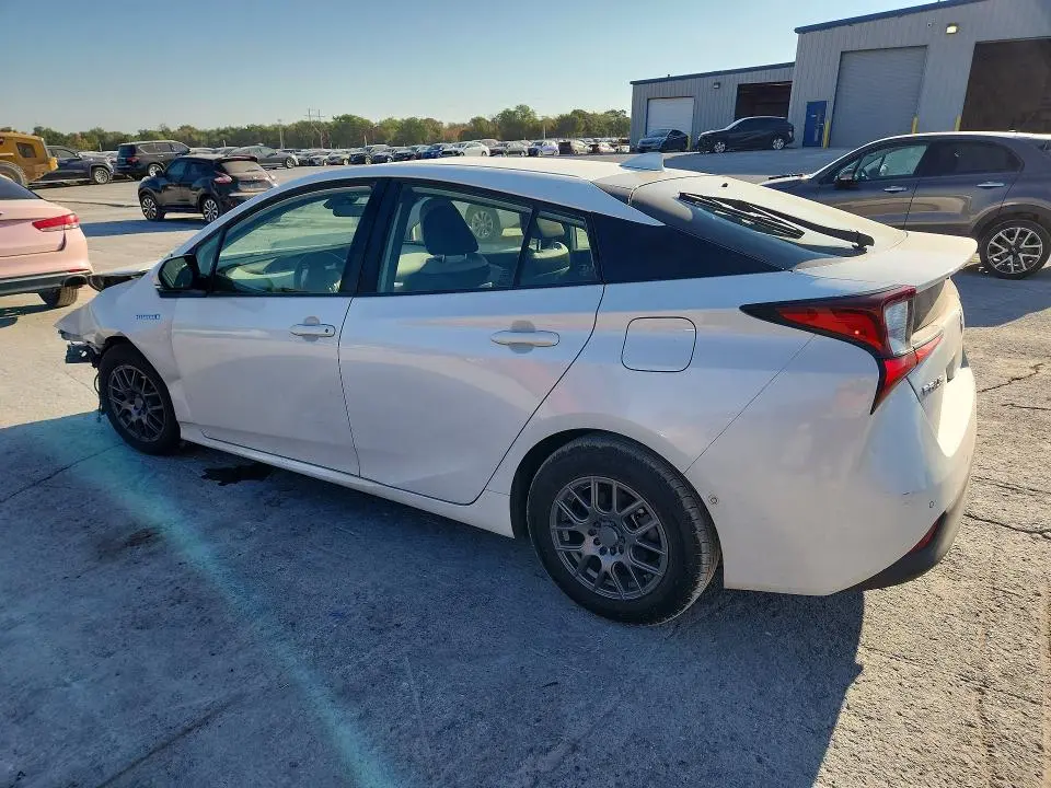 2019 TOYOTA PRIUS LE  