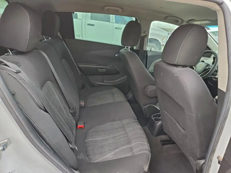 2015 CHEVROLET SONIC LT  