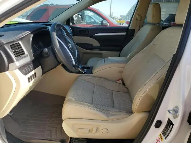 2016 TOYOTA HIGHLANDER LE  