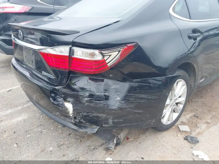 2013 LEXUS ES 300H  