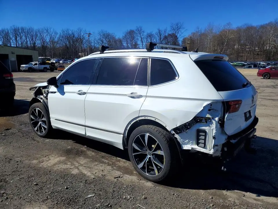 2022 VOLKSWAGEN TIGUAN SEL R-LINE  