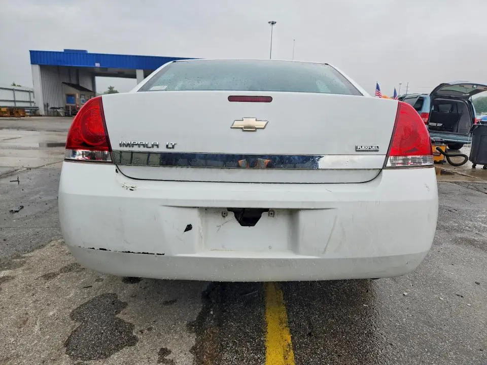 2011 CHEVROLET IMPALA LT  